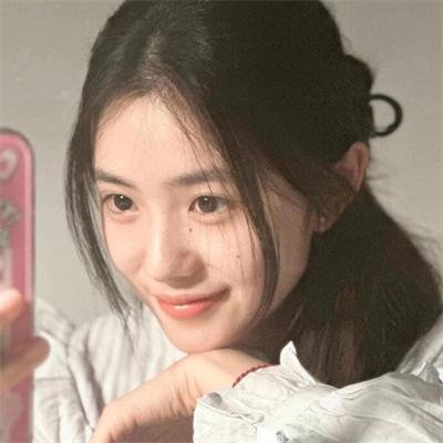 某处,某人 海报